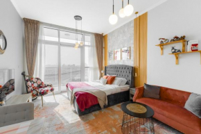 Luxury Living in Heart of City